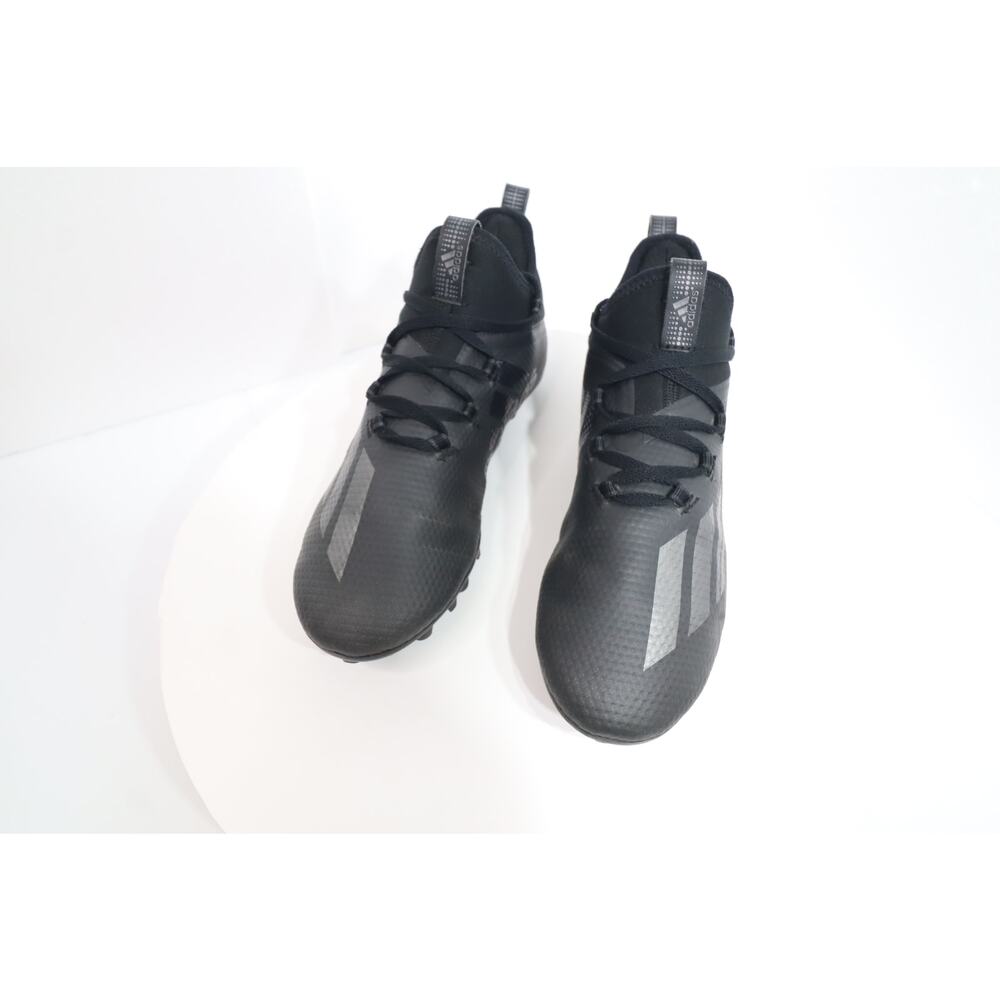 adidas. soccer shoes. size us 6